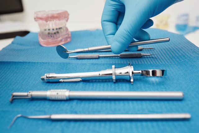Dental Material Trading
